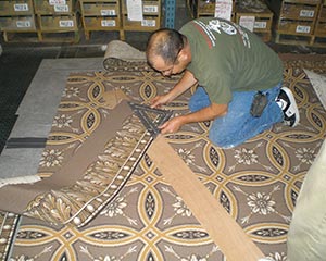 Cutting carpet to hand sew